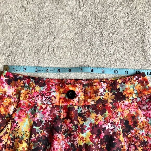 NWOT Bebe Floral High Waisted Easy Shorts - Picture 8 of 13